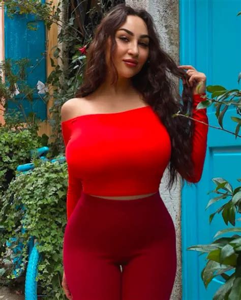 Louisa Khovanski | Ukraine Model | Biography & Facts Life Style | Body Measurements Follow her on Instagram: https://www.instagram.com//louisakhovanski#pluss...